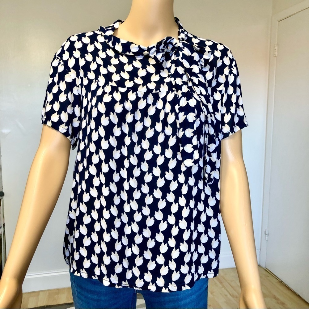 Valija short sleeve Floral top Size L